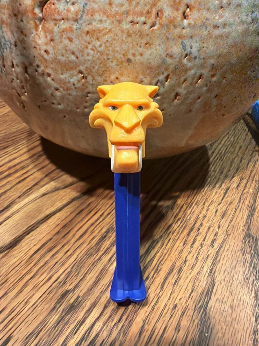 Ice Age Diego Sabertooth Tiger Pez Dispenser with Blue Base